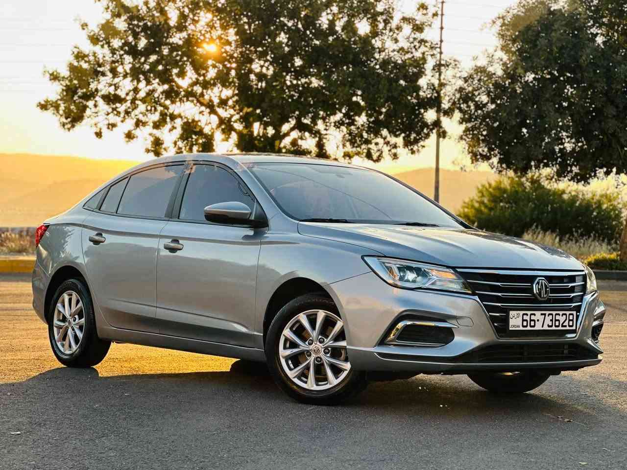 � سيارة MG 5 موديل 2023 للبيع – 🚗 فحص ((7جيد))
الاستفساررر. 0797510034
السعرر . 8800

السيارة وارد الشركة
مالك ثاني  
مرخصه  سنه كامله 
ماشيه 79 الف 

المحرك: 60

 • 1500 سي سي اقتصاد جدا

 • 4 سلندر

 • بنزين Eco

المواصفات:

•  شاشه مع كميرا 

 • ناقل الحركه أتوماتيك 8غيار

 • بلوتوث + Aux

 • مكيف

 • جنط ألمنيوم

 • زجاج ومرايا كهربائية

 • غمازات مرايا

• لونغرفه قماش ريكو مميز جداااا

 • شاشة معلومات

 • إضاءة نهارية LED

 • Auto Lights

 • Voice Command

الأمان:

 • وسائد هوائية Airbags

الفحص 

امامي شمال جيد

امامي يمين جيد

خلفي  شمال. جيد

خلفي  يمين  جيد

📞 للإستفسار 0797510034

السعر :8800


**إذا كنت صاحب هذا الإعلان وتريد حذفه لأي سبب، رجاءا أرسل رسالة إلى الدعم الفني**