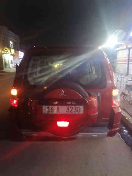 سلام عليكم باجيرو ٢٠٠٨ خليجي مكفوله كفاله عامه ماعده البنيد مرشوش أثر جراد مكينه ٣٠٠٠ السعر ١١٥ مع المجال وإذا اكو امراوس اروس رقم التلفون ***********
