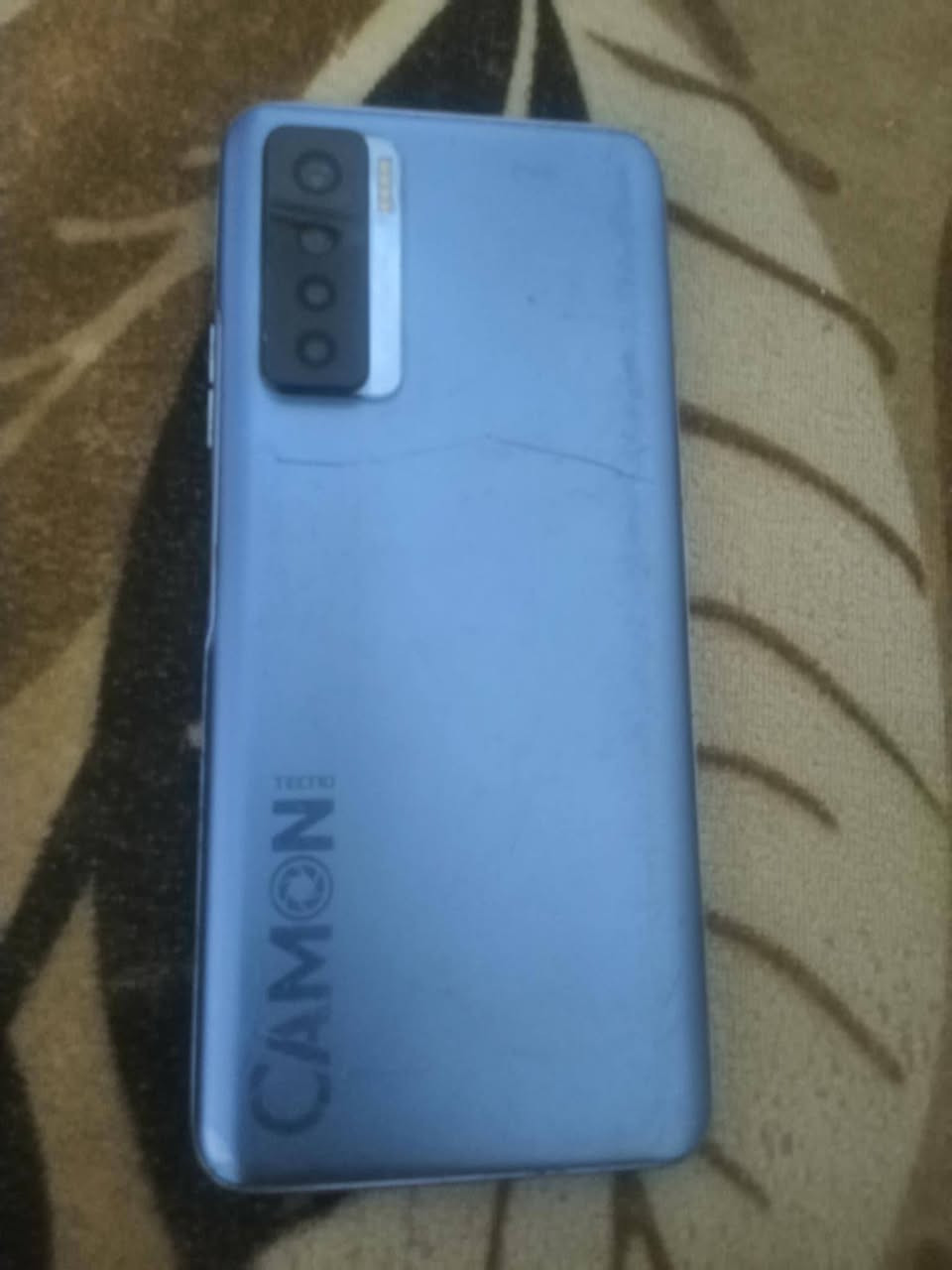 تكنو 17 /TECNO CAMON 17 Pro
ذاكرة / 256
مبدل شاشة جديدة 
سعر / 75 بي مجال حك جيه فقط 
مكاني / ديوانية حي العسكري 
رقم ***********
