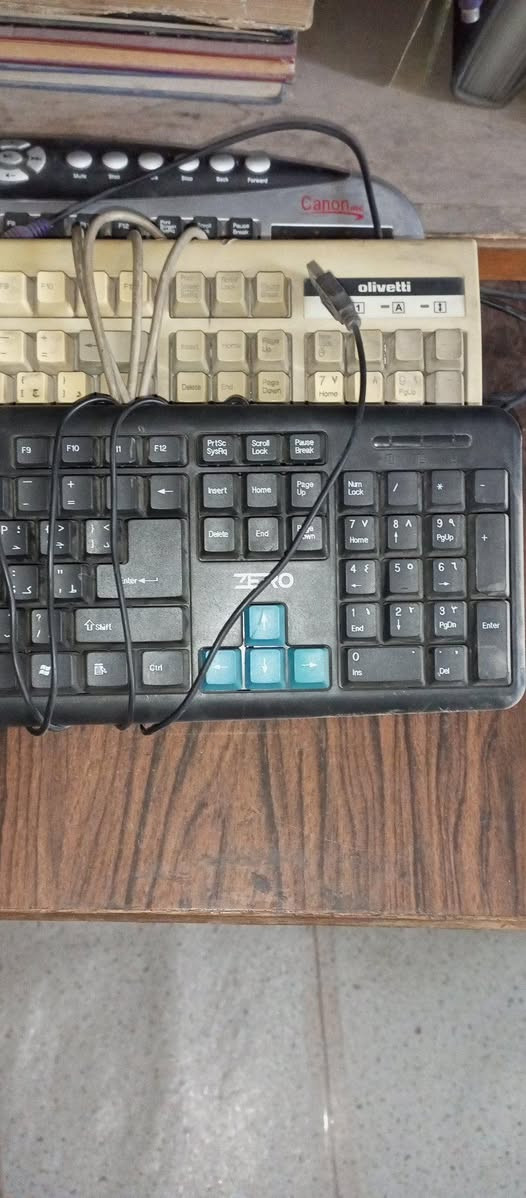 كيبوردات قديمه تخص البي سي شغاله... العدد ثلاثه... ماوسات قديمه نصف شغاله فيشة يو اس بي.. نصف شغاله... العدد اربعه... باور سبلاي اي تي اكس عاطل تفصيخ.... كيبلات مختلفه.... بغداد, العراق


**إذا كنت صاحب هذا الإعلان وتريد حذفه لأي سبب، رجاءا أرسل رسالة إلى الدعم الفني**