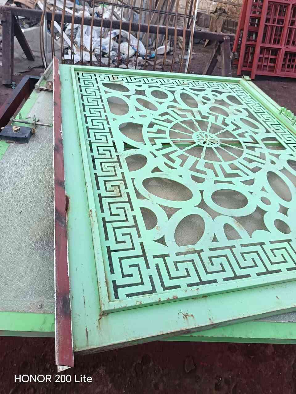 سلام عليكم باب عدد ٢ للبيع ٣متر ***********
