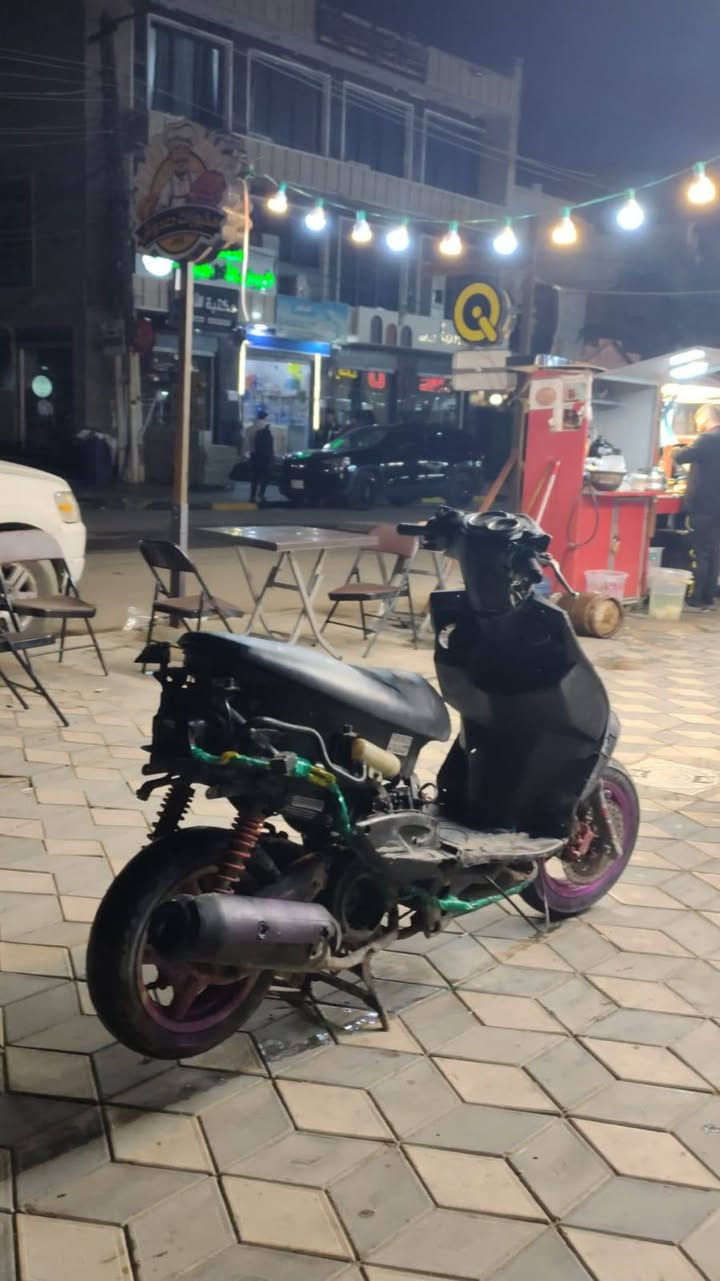 سكنس فحل كابريتر للبيع دراجه شغاله تجفيت جديد الله شاهد مكينه ناعمه السعر 200 كوم حديد وتساب *********** بغداد حي الجامعه
