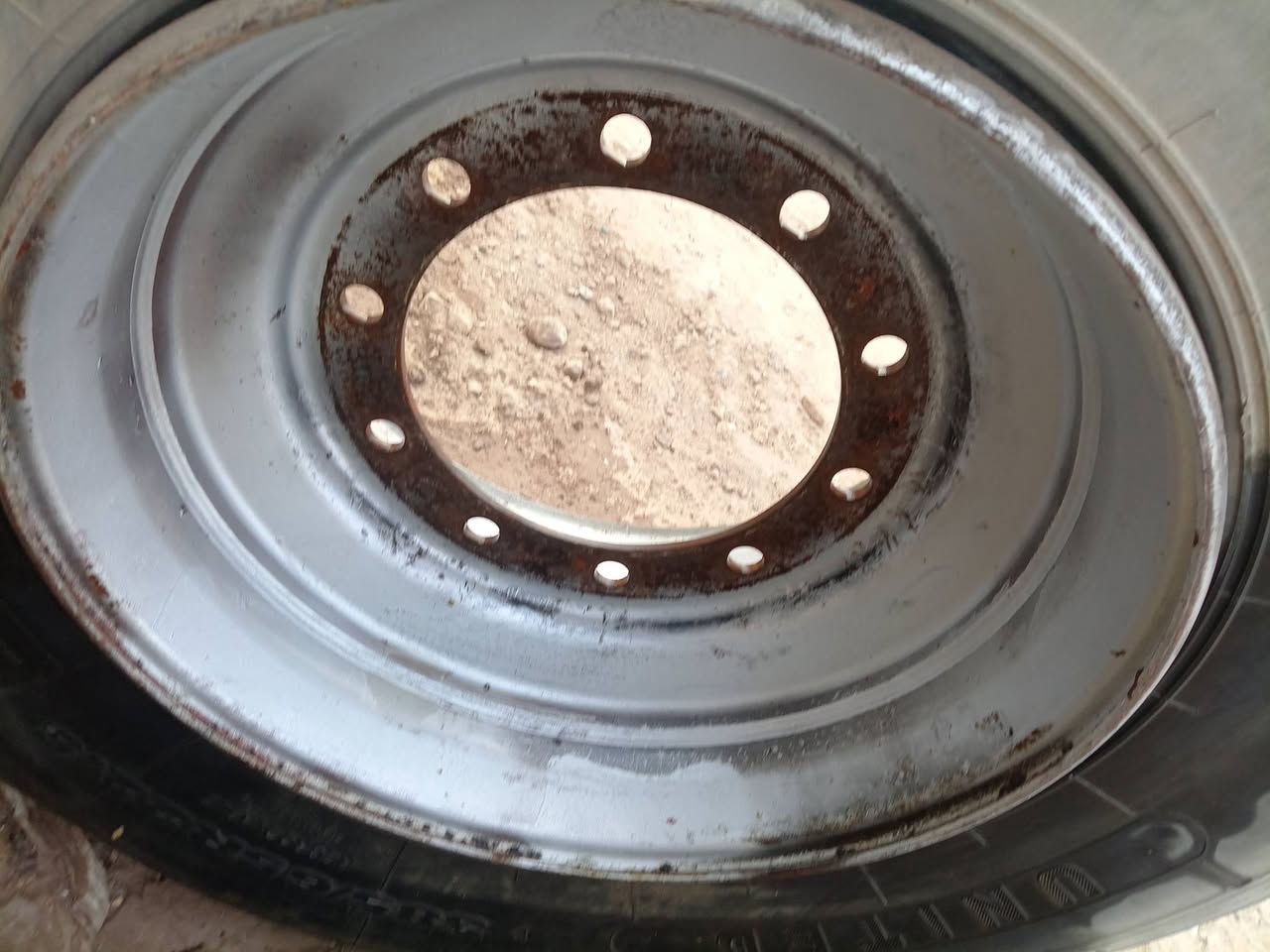 ويل حرفش للبيع نضيف وجديد مكان الصويره 
***********
