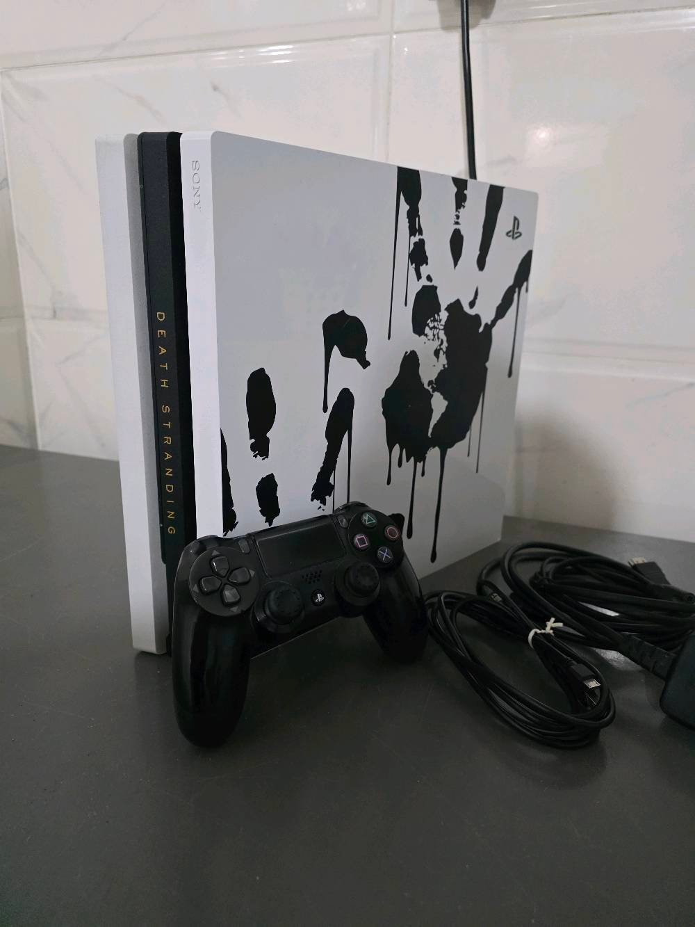 للبيع بلي 4 برو مهكر نسخة DEATH STRANDING ذاكرة 1 تيرا نظافة 100% تهكير قرص 11.52 وياه جوستك اصلي وكيبلاته بي 8 العاب وتكدر تضيف العاب بعد للبيع سعر ٤٢٥ او مراوس ب5 عنواني بغداد اي استفسار عالرقم *********** ماعندي توصيل 