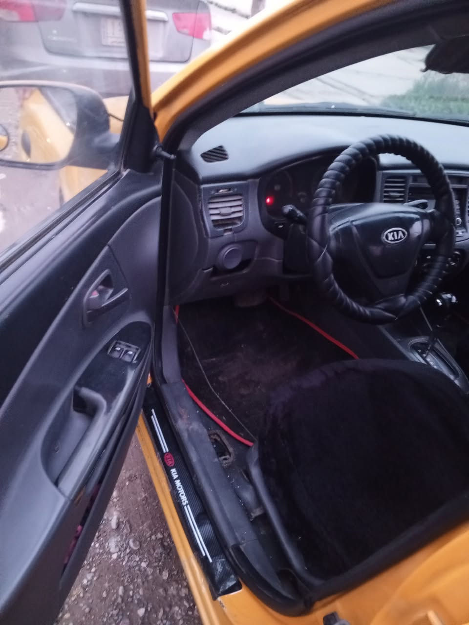 كيا ابريد موديل 2010 اب اسمي رقم وسنويه جديد وهزه رقم بابل مواصفات نص فول السياره بيه دخل بل لغد يعني بيه دخل مكان وحده بس الباقي كفله محرك 14 بي بخار    مؤسسه دخل وخارج نفس الون سعره السياره 77 قفل قفل مكان السياره موصل حي الوحده رقم ***********  ،***********
