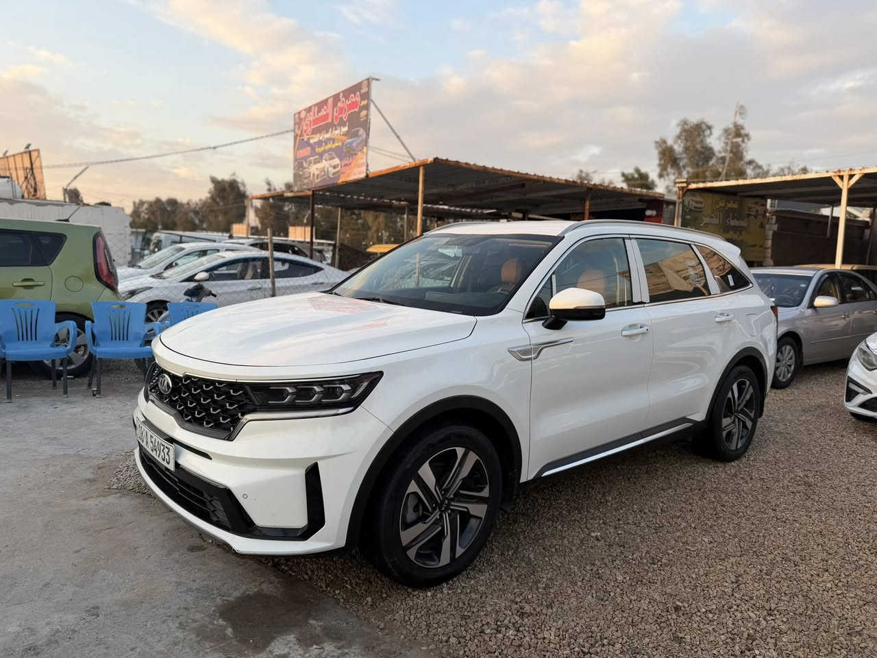 كيا سورنتوا خليجي  2021 مرقم بابل
السيارة فووول مواصفات قماره حديد 
كشنات كهرباء جلد جوزي شاشه وتحكمات 
وكاميرا و 6 سلندر 
السيارة كفاله عامه من الصبغ 
ماشية :- 98 الف 

السعر :- 275 $ وبيه مجال بسيط 
مكان السيارة :- كربلاء طويريج 

للاستفسار :- ***********
