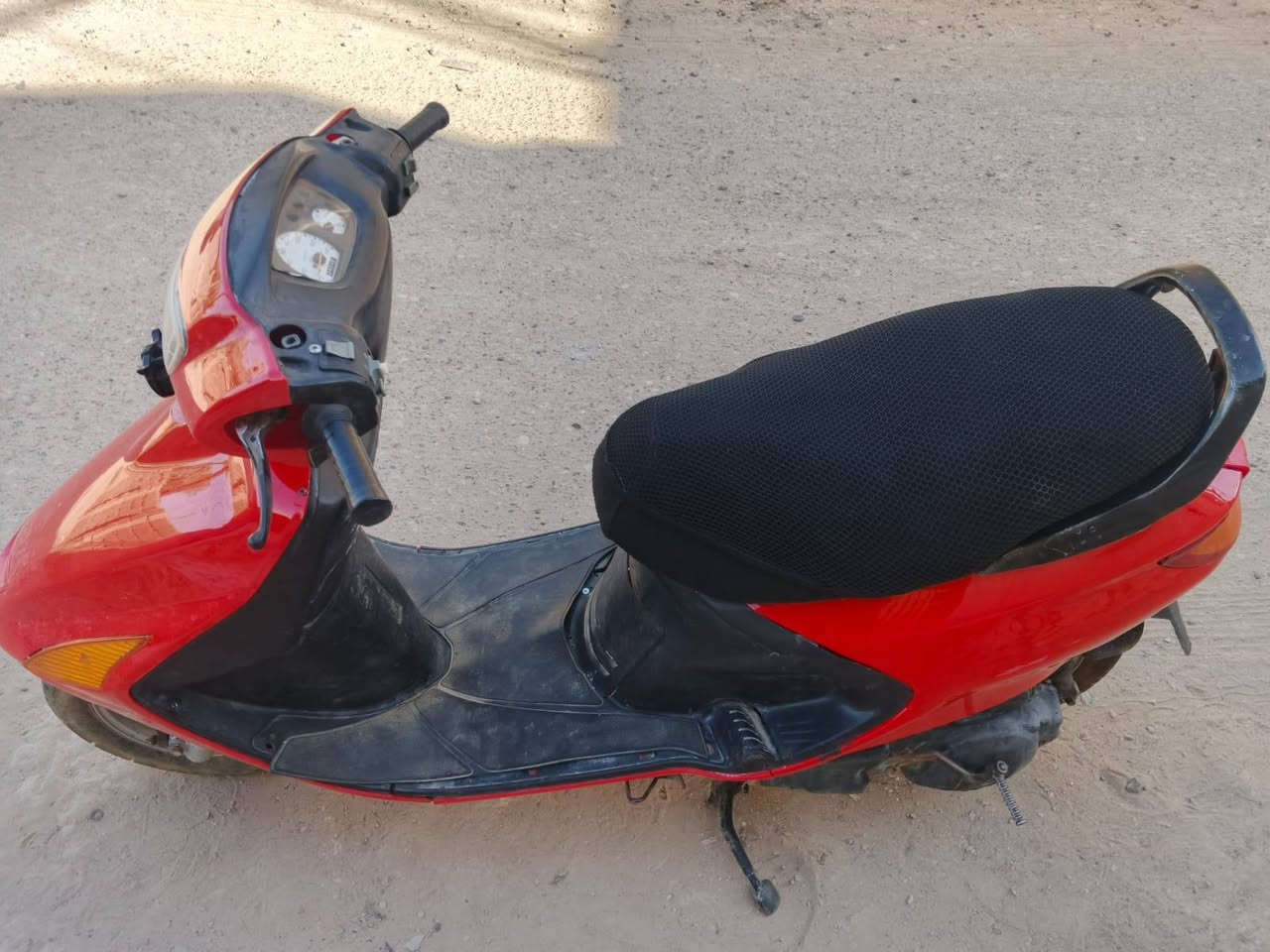 سلام عليكم البيع دراجه فراشه نثيه 140 دراجه كامله علئ اخر حبايه مكينه مفتوحه توني مجفته صالي 3ايام من مجفته كهربايات كله شغاله سلف هندر لايت بك لايت اشاير عينه كيج سرعه كيج بانزين كابريته جديده دراجه ما بيه نقص سعر خاص او اتصل علئ رقم بي واتساب 
***********
مكاني البصره قضاء المدينه بني منصور شراي يتصل ‎
