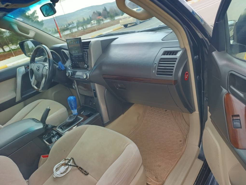 تویوتا پرادۆ V6 موديلي 2011 يةك بةلة بوياخي هةية كير مةكينة اكسل دةبل اكسل  بي عيبة  تايةي تازەسارد گەرمی سلاجە مرکزی هەموی بی عیبە  سنوي تازة 190هةزار روشتوة  زور باكة يةك بةلة بوياخي هةية  

گورینەوە دەکەین لەسەر دڵگرتن
 زمارەی خاوەنی

***********
*********** السليمانية, العراق
