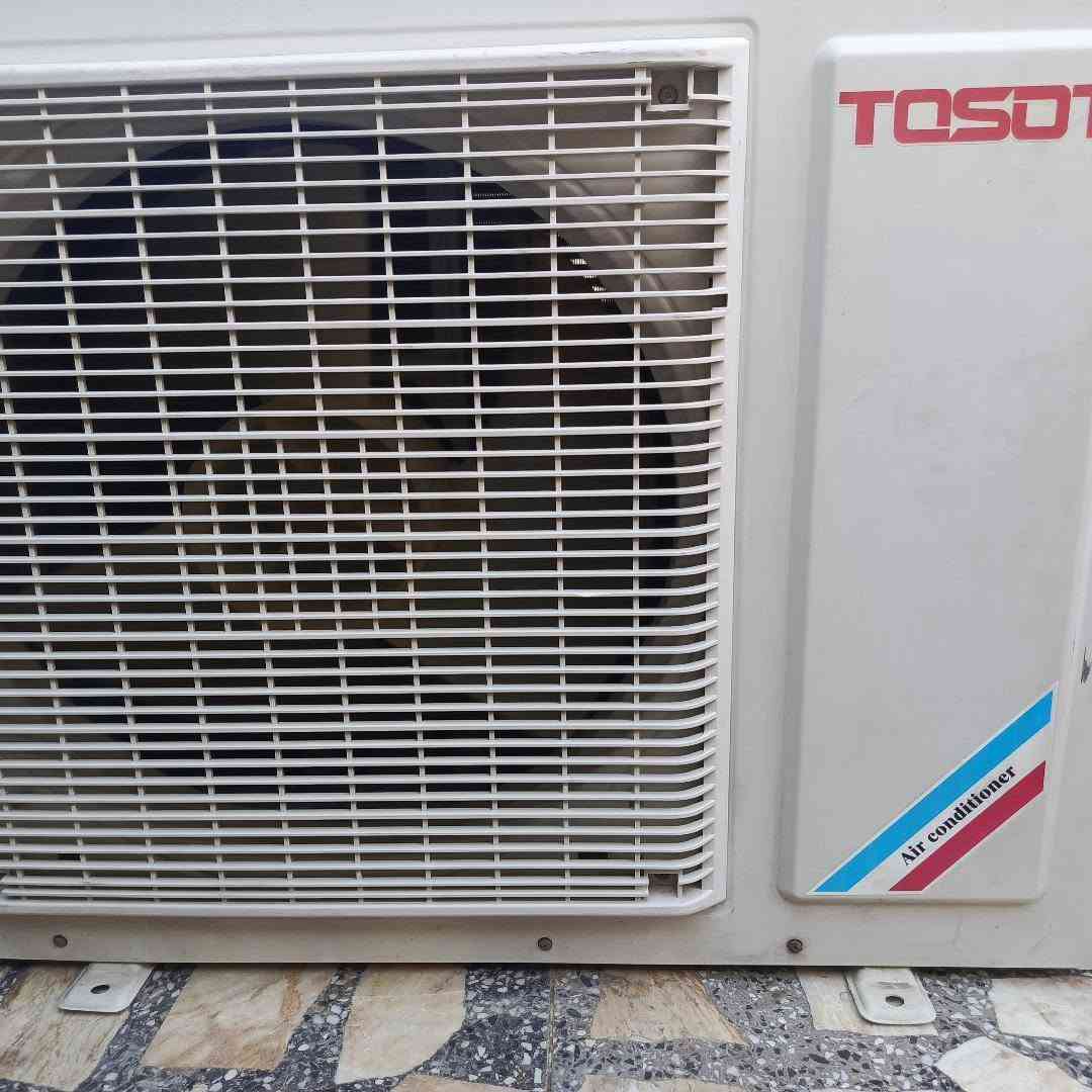سلام عليكم سبلت توست للبيع موديل 2017 بروته ثلج سعر 450وبي مجال  غاز 22
رقم الهاتف***********
