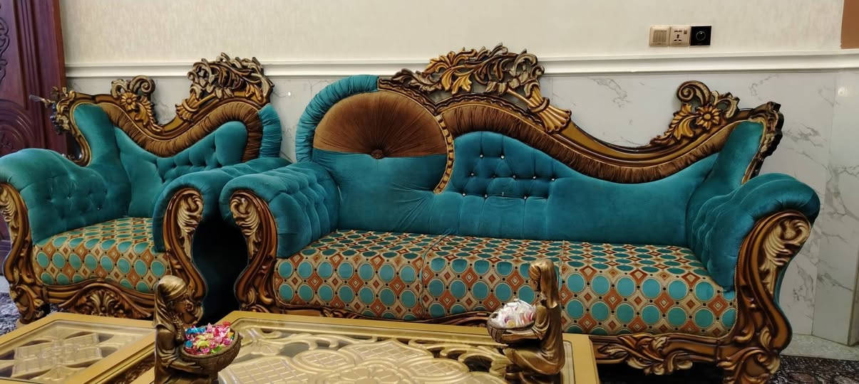 قنفاة ملكي مستعمل مع طبلات للبيع مكاني حي المهندسين السعر 500.000 الف وتساب ***********
