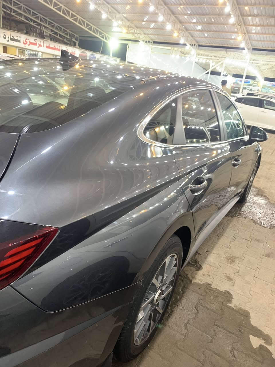 سلام عليكم 

١.سوناتا 2023 وارد أمريكي 

المواصفات :
١.رادار أمامي وخلفي 
٢.كامرات خلفي وأمامي 
٣.قيادة ألية 
٤.كروس سرعة 
٥.شاشة بلادي 
٦.تشغيل عن بعد 
٧.سستم صوت بلادي 
٨.اشارة بالمريا 
٩.لدات أمامي وخلفي 
١٠.كير بيانو 
١١.وضعيات قيادة أربع وضعيات قيادة 
حجم المحرك :٢٥٠٠ 
كير : ٨ سرعات 

عدد المسافات :٥٤ميل

رقم السيارة : نجف معوقين 

المكان : النجف الإشراف 

السعر : ١٥٠ وبيها مجال بسيط 

الضرار: فقط باب سائق تبديل أصلي 

***********
