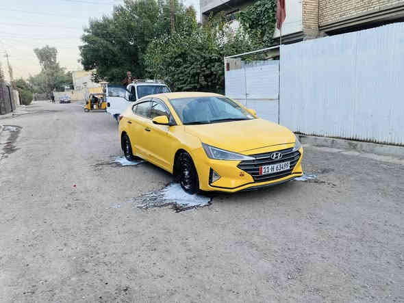 السلام عليكم النترا موديل 2020وارد امريكي حادثها مرفق بل منشور السياره ليبل واحد رقم بغداد بسمي تحويل ثاني ويوم 
مواصفات
محرك 2000 دوش لا تبخير و لا تنقيص 
كير atالمرغوب  
شاشه 
كامره 
تحكم ستيرن جيهتين 
مانع نزلاغ 
ثلاث انضمه قياده 
وبعد هواي مواصفات معروفه السياره جاهزه من كل النواحي كير مكينه صدر امامي خلفي تخم تاير جديد تبريد ثلج رقم بغداد بسمي مصفره هيه و غرامات تحويل ثاني يوم مكان السياره بغداد رقم الهاتف*********** اتصل وبيك خير ودلل
