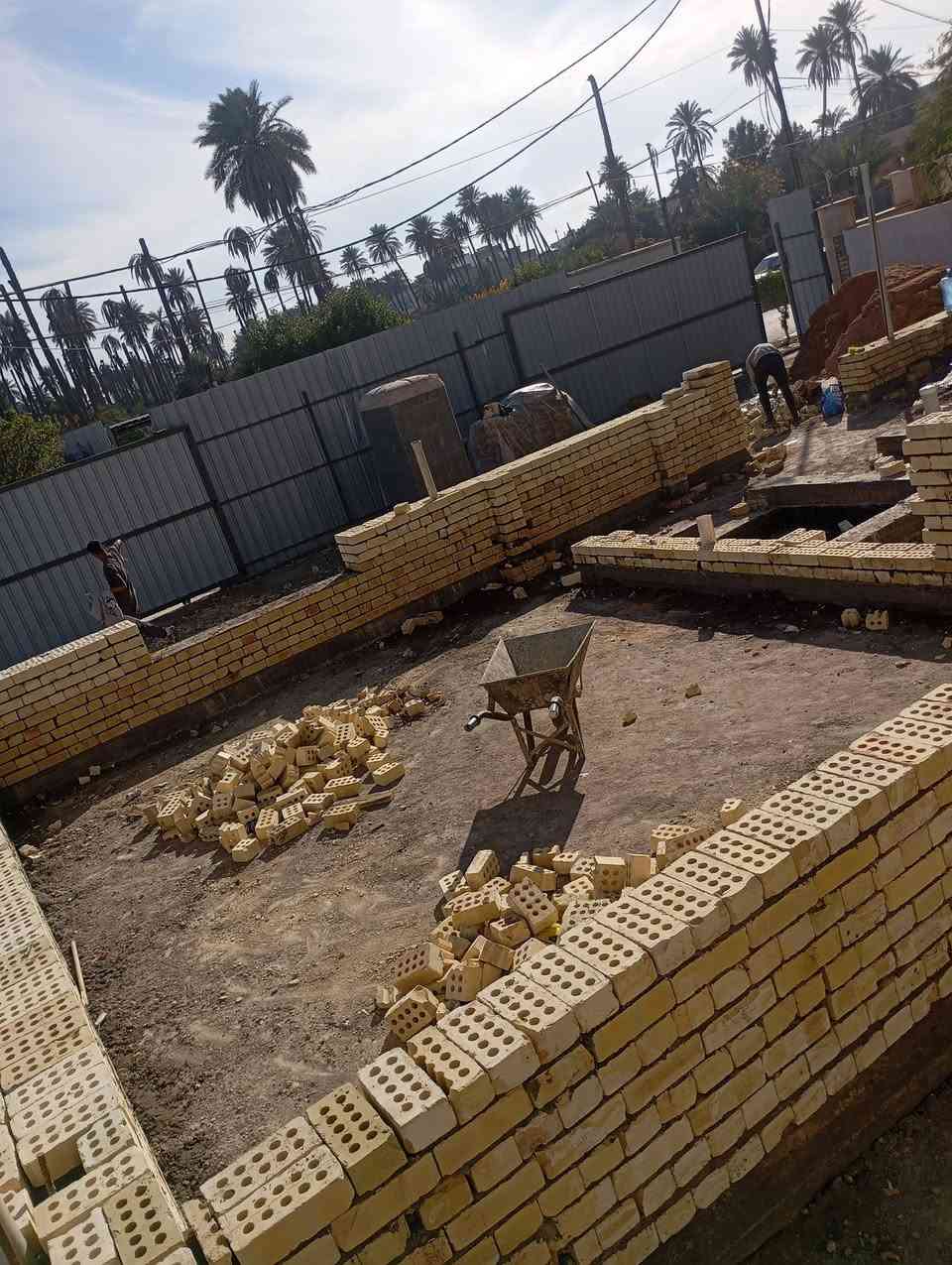 السلام عليكم  خلفه بناء درجه اولى جزء من اعمالي أن شاءالله ينال اعجابكم أحبتي في مناطق متفرقه ببغداد شغلنا قطعي وع دبل شتغل كرخ ورصافه لتزام وقت ودقه بالعمل 
للتواصل مراسله الصفحه او الاتصال 
(***********)
***********
