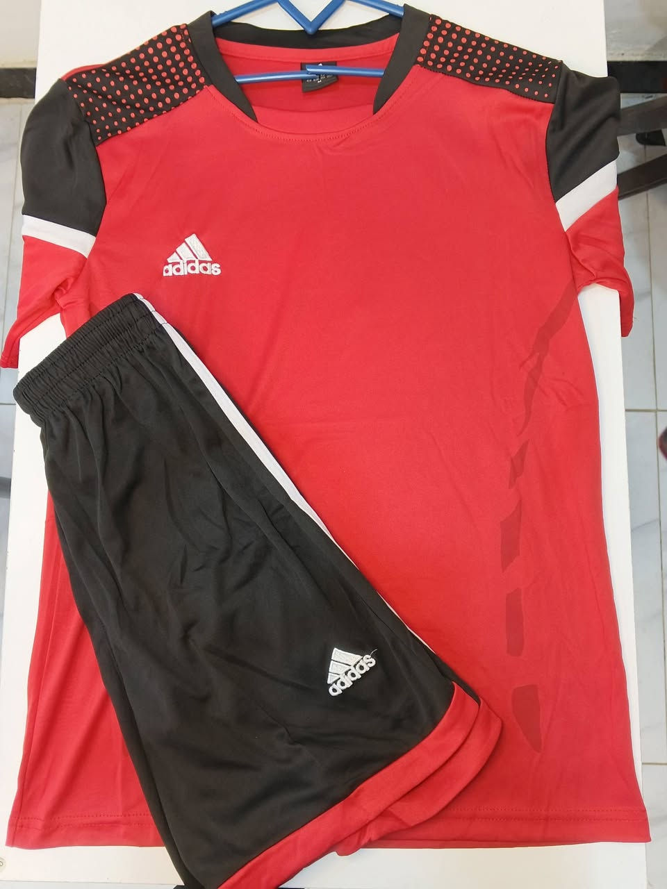 توفر تجهيزات رياضيه داخل سنتر الاناقه كلشي ب 5 العنوان جسر ديالئ منطقه الساهرون مقابيل مدرسه غصن الذهب الاهليه متوفر توصيل جميع انحاء العراق *********** واتساب
سعر الدريس:7000.فقط🔥
سعر اليلك: 3000.فقط🔥
