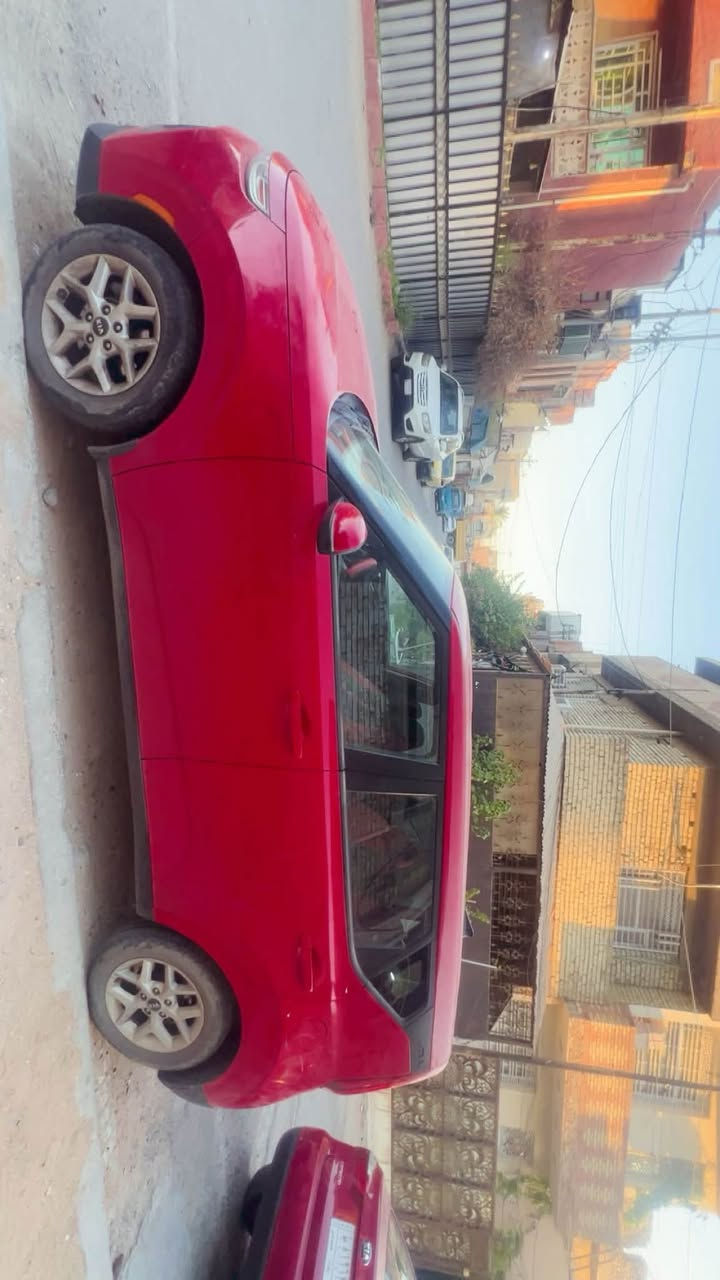 سلام عليكم سياره سول موديل 20 وراد امريك ضربته دعاميه واكعه  مواصفات السياره شاشه ابلا كار بلاي كراسي كهرباء  حساسات خلفيه محرك 200دوش سعر السياره135 ورقه رقم الهاتف ***********
