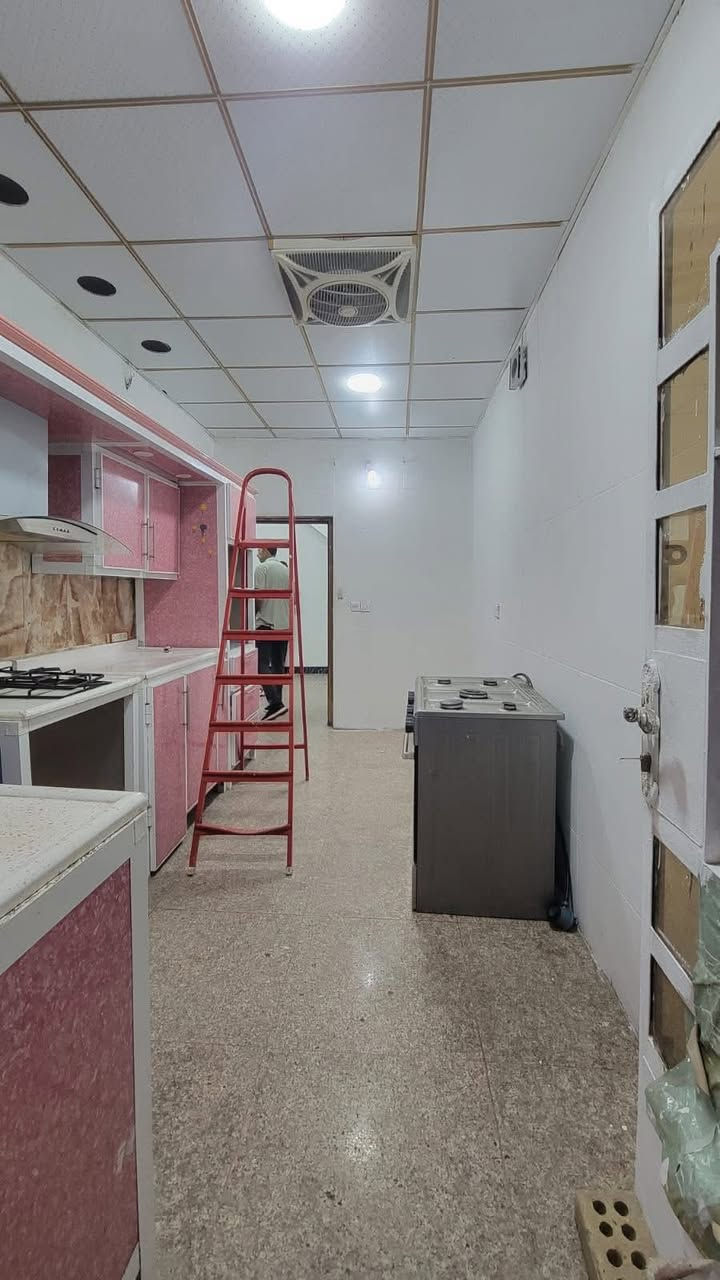 للايجار في السيدية
بيت 150 متر

💠 غرفة  نوم 4 

💠صاله

💠مطبخ 

💠وخدمات 

 بدل الايجار مليون وربع 

📍موقع : السيديه - الضباط قرب شارع النخل

⚜️للاستفسار ولتواصل الاتصال ع ارقام 
0736396810


**إذا كنت صاحب هذا الإعلان وتريد حذفه لأي سبب، رجاءا أرسل رسالة إلى الدعم الفني**