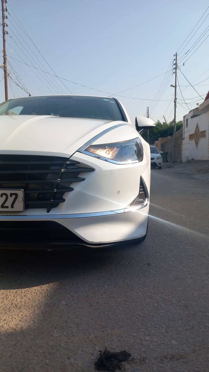 سلام عليكم
سوناتا خليجي.       محرك 2.5 اربعه سلندر mpi
موديل 2023نص فول أبيض صدفي 
حساسات امامي وخلفي
 وتحكمات ستيرن 
مري شفط اشاير بلمري 
السياره كفاله عده رصعه باب الخلف السايق بصيطه كلشش موجوده صورته جوا 
ماشيه 60km
 السياره نضيفه بمعنى الكلمه 
السياره رقم اربيل تريد وكاله او تحويل بأسم شركه 
تخم تاير جديد.                السعر 208وبيه مجال 
مكاني كربلاء حي العامل 
رقم الهاتف ***********
