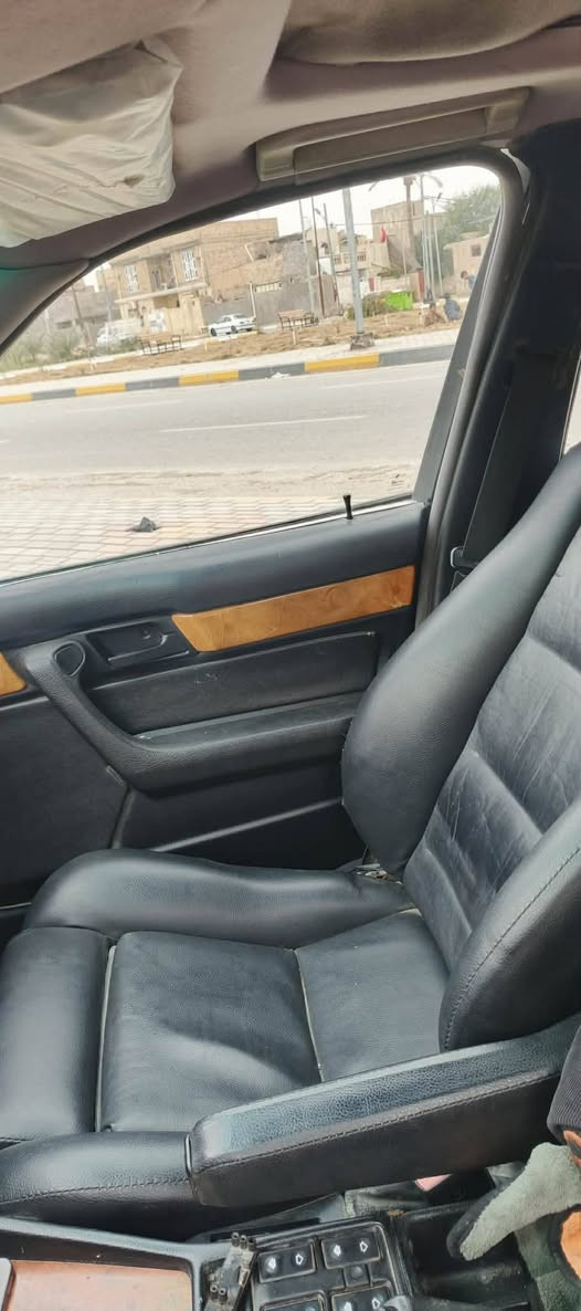 السلام عليكم شونهم لعزاز بي ام للبيع 525مفتوح سيارة جاهزه كله جديد بليته موجوده وتماتيك لا خياس ويل mجديد غرفه جديده mعليه كتm تبريد شغال سيارة بسمي رقم نكليزي تحويل ثاني يوم سعر 48مستعجل كلش مكاني كوت مركز مدينه/***********/***********
