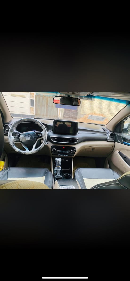 توسان موديل 20 خليجية فول مواصفات
رقم اسليمانية تحويل ثاني يوم 
مستعجل ع بيعتها 
السيارة كفالة من الفتح والصبغ والتبديل برغي واحد ممفتوح بيها كير مكينة برغي ممفتوح بيهن ماشية 37 كيلو  شرط سونار وين ميعجبك 
ملاحضة السيارة بيها بارد كلش قليل بل جاملغ الخلفي بدون قطرت صبغ وبدون فتح وبيها حالوب ممبين اصلن القمارة كزار بانوراما ع طولها  الصفاح مابيها شي بس البنيد شوية بي حالو وتعرفو يصلح بجهاز وينطيك بي ضمان سونار بس اني ماعندي مجال اسوي لان محتاج فلوس 
السعر 187 وبيها مجال ومستحيل اكو توسان 20 كفالة بهيج سعر ودور وشوف 
العنوان بغداد 
رقم الهاتف : ***********
