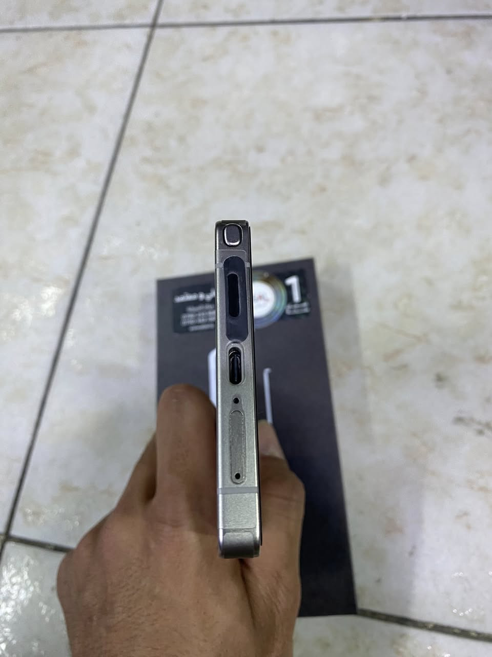 للبيع سامسونك s25 الترا ذاكره 256 دبل سيم جهاز جديد مع كامل ملحقات مغلف بي بي اف بس فقط نقطه بالشاشه خفيفه من فوك متبين مراسله او الاستفسار ع الرقم ***********
