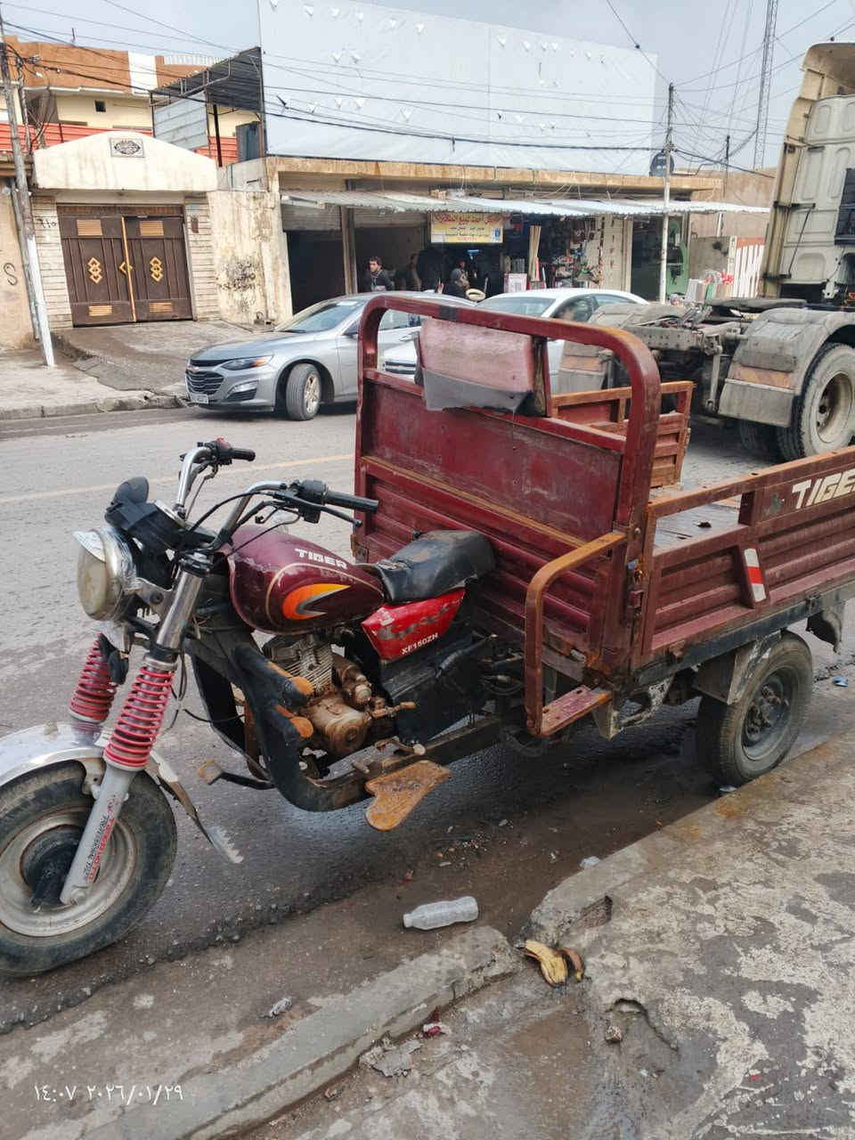 السلام عليكم ستوتة للبيع محرك 150محرك شادو ب2025السعر 500المكان حي القاهرة مكلف بالنشر الشراي يخابر ويجي يشوفها ***********.
