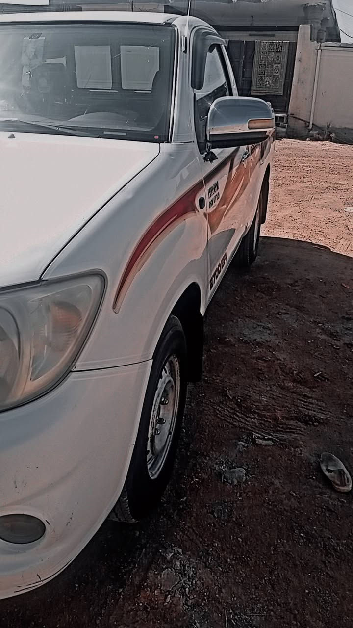 سلام عليكم خوان بيكم فلاونزه تك مديل 2010رقم نكليزي تخم تاير بيه بارد محرك مكفول تدفئه تبريد *********** رجاء الي مو شراي لا يتعبني وكون ممنون
