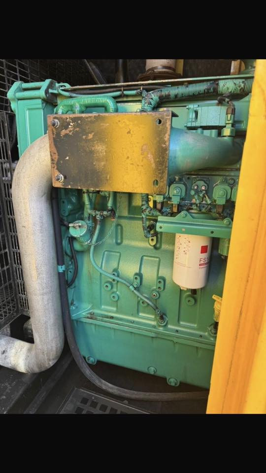 📢 إعلان بيع مولدة (بحرية/صناعية)
السلام عليكم ورحمة الله وبركاته..
متوفر مولدة ضخمة للبيع بمواصفات ممتازة:
🔹 السعة: 500KV
🔹 نوع المحرك: كامنز شبح (Cummins) - غني عن التعريف بقوته.
🔹 الحالة: المولدة كلش مضبوطة وشغالة 100%.
🔹 الملاحظات: المحرك مفتوح (مصلح)، لكن بشرط النظافة:
• بدون بخار ❌
• بدون دخان ❌
• بشرط الفحص والضمان ✅
📍 الموقع: السليمانية
💰 السعر: 165 ورقة (وبيها مجال بسيط للشراي الطيب).
📞 للاستفسار والتواصل:***********
