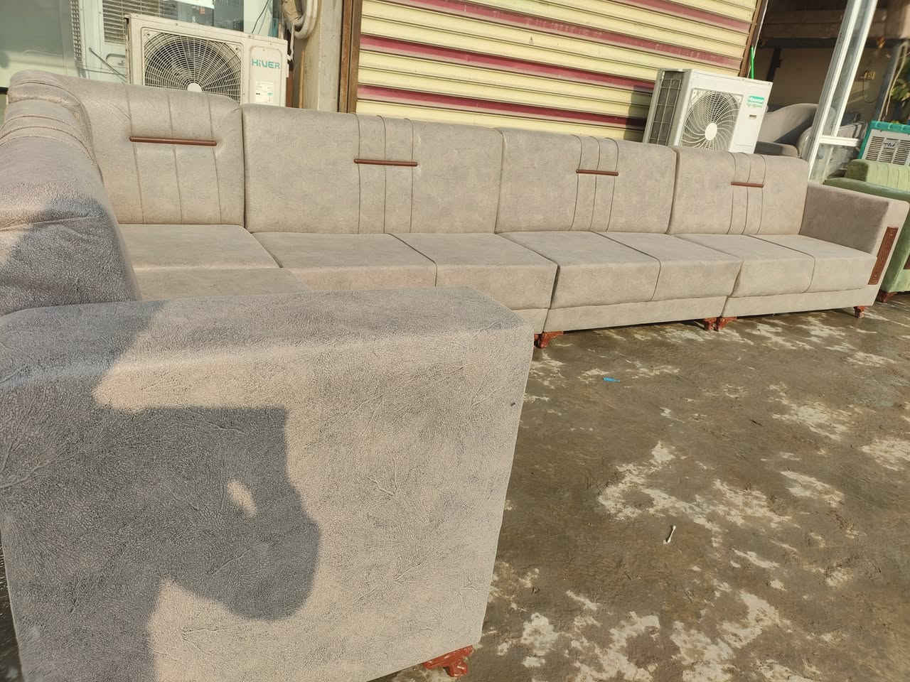 دواوين جدد ١٠ نفرات جديد غير مستعمل سعر ديوان ٣٠٠ قفل ،،، حلة نادر ٣ مقابيل المركز الصحي معرض احمد العنزي لاثاث المنزلي ***********
