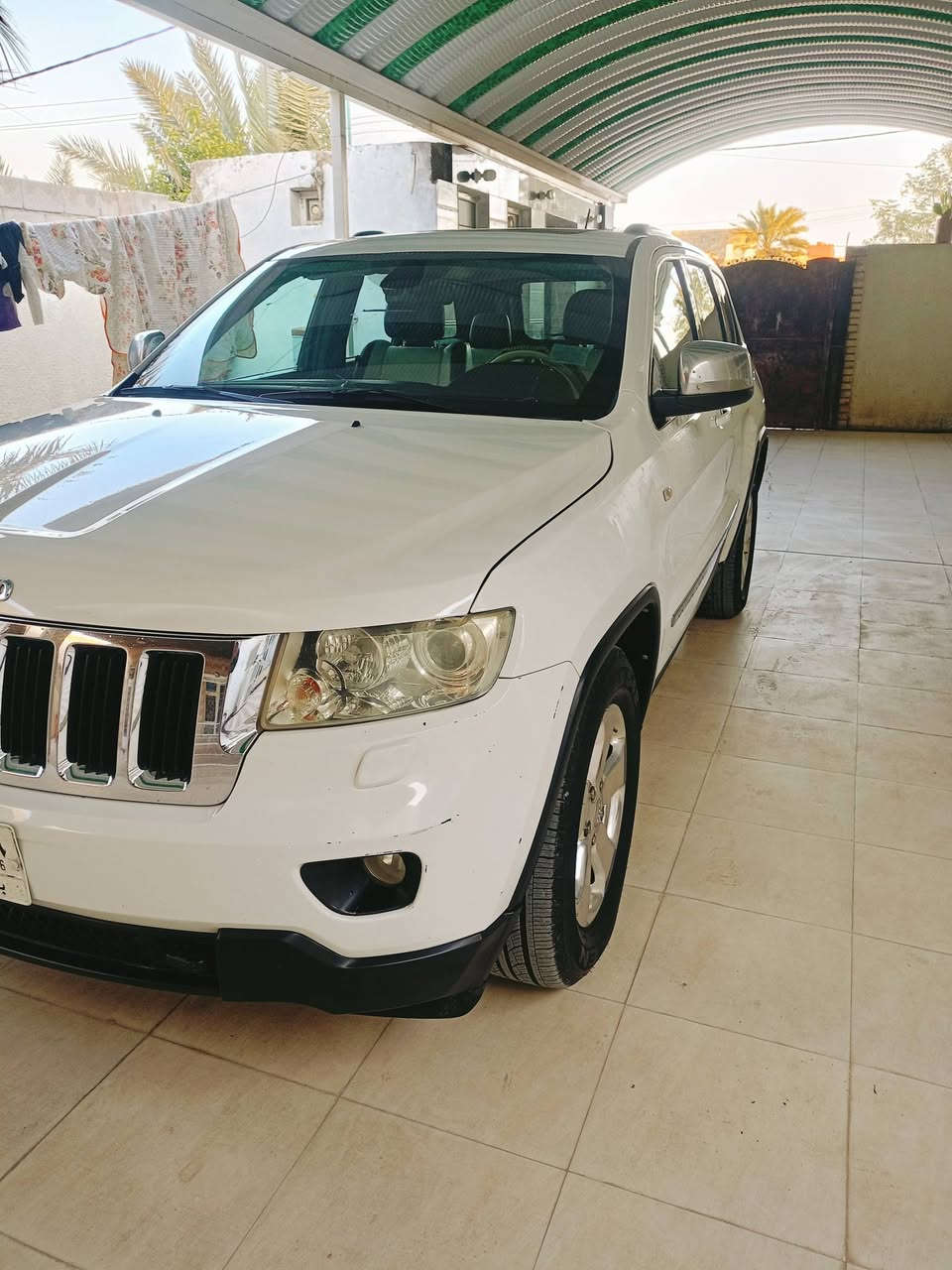 جيب لاريدو 2013 خليجي بيه رشه بل جاملغ الأيمن كير مكينه حداديه كله جاهزه ***********
