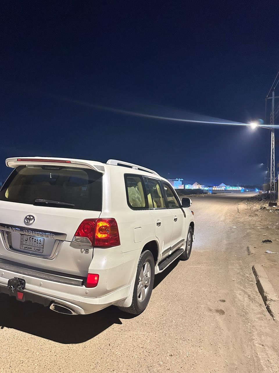 السلام عليكم 
جكساره ٢٠١٢
مكفوله من الصبغ والضربه
ماشيه ١٧٠الف
مكان السياره البصره 
السعر وباقي التفاصيل اتصل وتدلل 
***********
