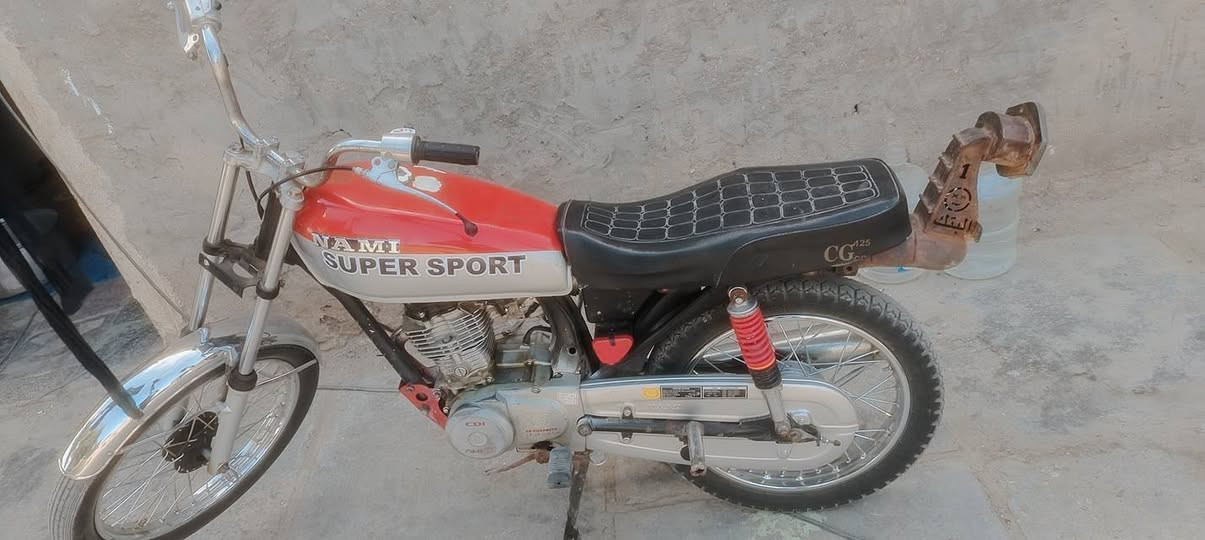 دراجه البيع ار بعه كير اوراق اصولي دراجه حلوه او نضيفه رقم الهاتف خاص ما متواجد ***********
