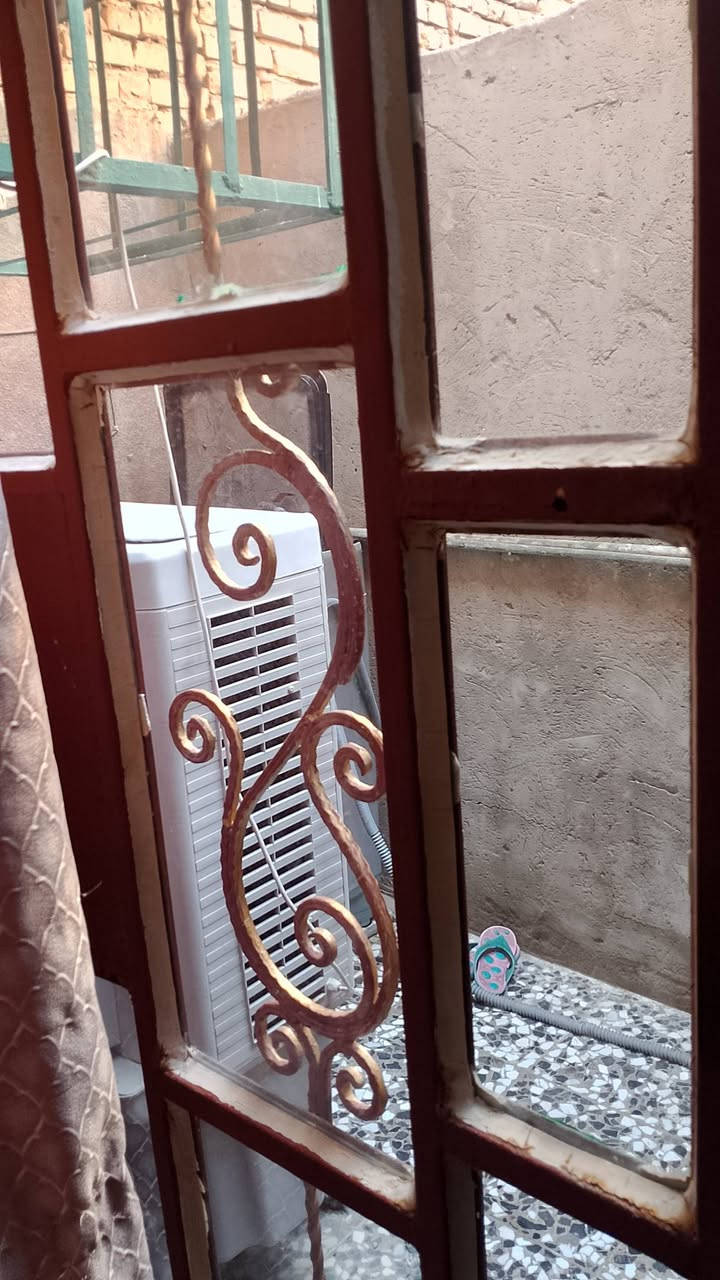 السلام عليكم بيت 90 متر طابق واحد ترميم 2020 الجريخي مقابل جامع النبي اسماعيل بضهر مدرسة مالك الاشتر الابتدائية البيت مجاور الساحة وياه حديقة وكراج سيارة السعر خاص او الاتصال على رقم صاحب البيت ***********
