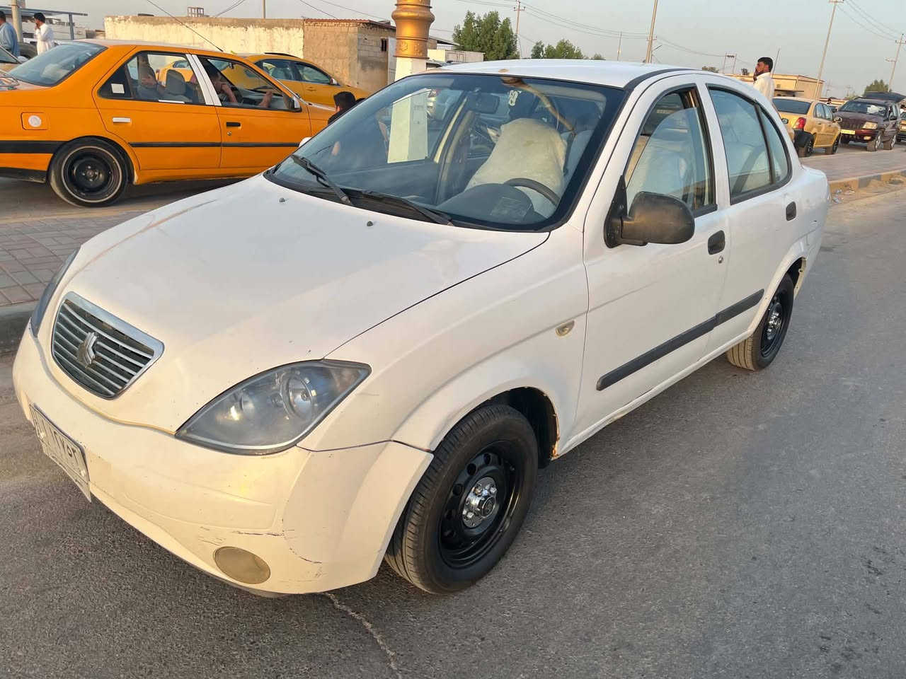 للبيع  طيبه سياره بلاديه ماشيه 160 مكفولة من الضربه والفتح والتبديل والخياس حتى ماكينتها ما مفتوحه مكاني بالسماوه سعرها 38 ورقة 

***********
