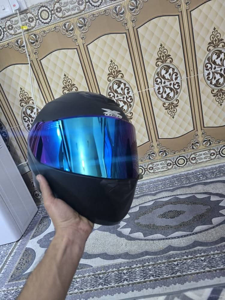 سلام عليكم
خوذه جديده قبل يومين اخذتهه ب٦٠ وياهه جامه اضافيه شفافه
قيم وخذهه مكاني بغداد مدينه الصدر او حي الكوفه 
***********
