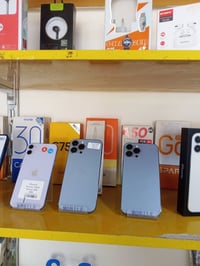 آيفون ١٣ برو ماكس • ٢٥٦ • بطارية ٨٥-٩٥٪