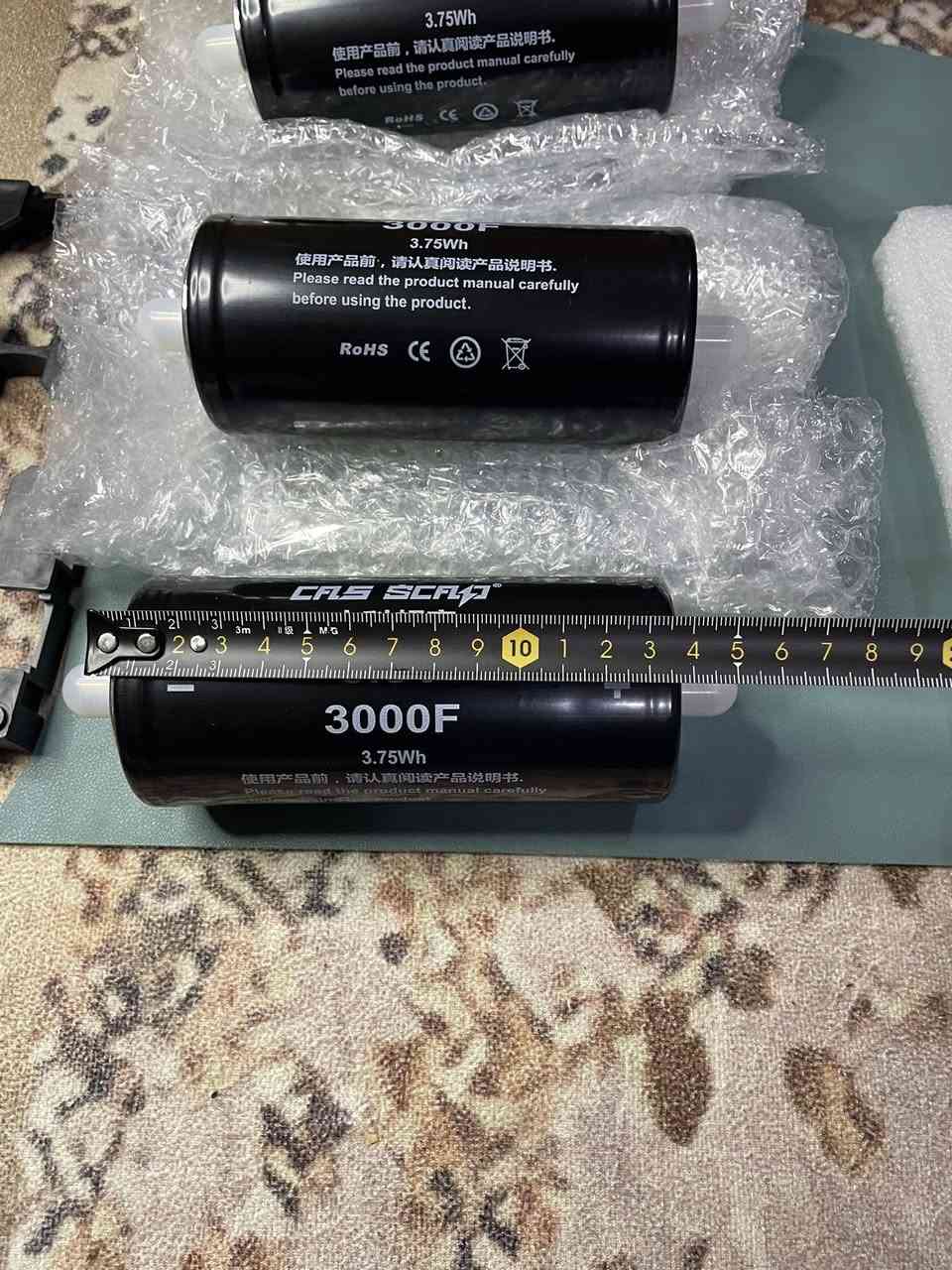 ثلاث قطع متسعات جديد لوك كبس مع القواعد بسعة ٣٠٠٠ فراد ٣.٧٥ واط  و ٣ فولت تفاصيل كلها موضحة بل صور كلهم على اول تم  ب ٥٥ الف شامل التوصيل


**إذا كنت صاحب هذا الإعلان وتريد حذفه لأي سبب، رجاءا أرسل رسالة إلى الدعم الفني**