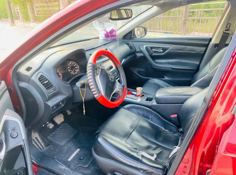 السلام عليكم للبيع نيسان التيما 2017 SL فول مواصفات
اعلى فئه بالالتيما 
فتحه سقف تشغيل بصمه 'بصمه أبواب 'بصمه صندوق 'كشن جلد اسودّ هيتر كشن +ستيرن  تبريد قطعتين سماعات دمام سماعه بالدشبول  الخ 
مكينه كير كفاله 
صدر نص عمر 
سنويه جديد هزه ل شهر 1 
سياره حادث امريكا واضح بالصور كلش حلو وخفيف 
بالعراق صار بيها طخات خفيفه ونصبغت  بدون اي دواخل بدون ايرباك واضح الصبغ بالسونار ابيع حزام حته لحد يكلي شبيها صبغ شرط بدون دواخل بدون حادث قوي 
*********** اتصال ،+واتساب 
سياره عارضها 105 بيها مجال بسيط 
مكان السياره الفلوجه الصقلاوية
