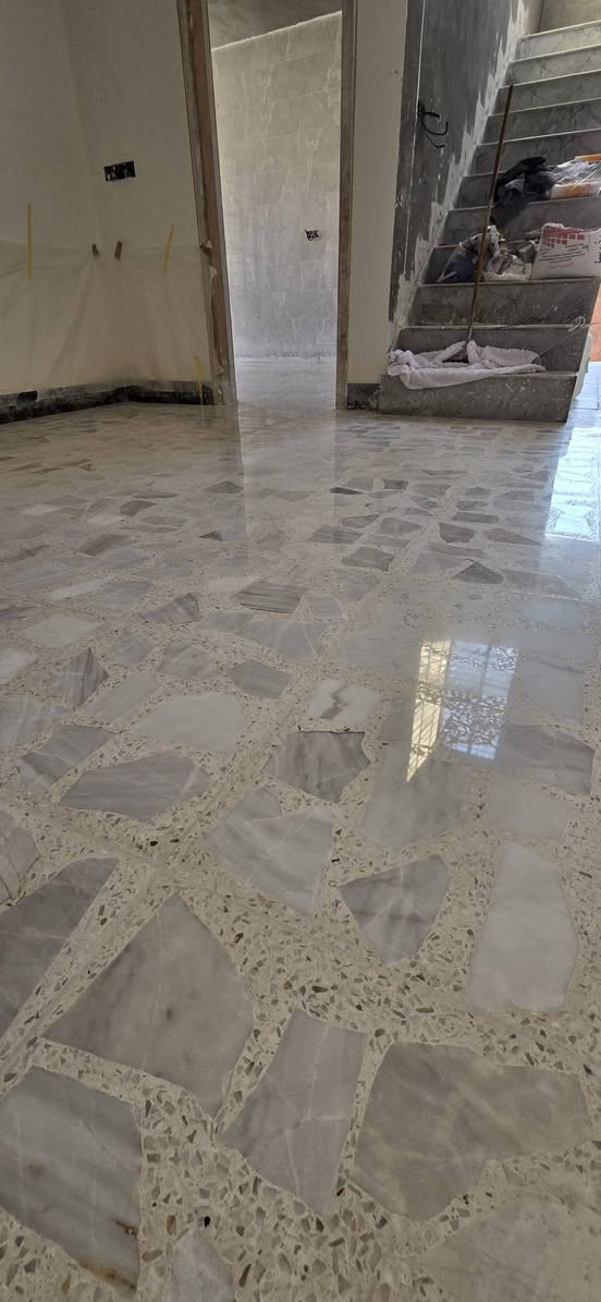 شركة أثير للجلي الموقعي ✨
​هل تبحث عن اللمعان والجمال لأرضيات منزلك أو مشروعك؟ نحن هنا لخدمتكم!
تعلن شركة أثير للجلي الموقعي  عن استعدادها التام لـ جلي وتلميع كافة أنواع الأرضيات:
✅ كاشي
✅ مرمر
✅ بورسلين
​نعيد لأرضياتكم بريقها الأصلي وبأحدث المواد والاحجار الايطاليه .
​📍 العنوان: ديالى
📞 للتواصل والاستفسار: ***********
​شركة أثير.. خياركم الأفضل لنظافة ولمعان يدوم!
