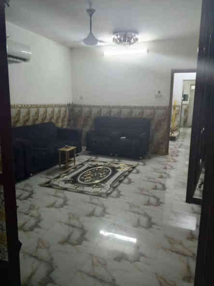 السلام عليكم منزل للبيع في بغداد طابو صرف
🔰مساحة المنزل 85 متر

🔰واجهه المنزل 4 متر 

🔰 النزال 21 متر 

🔰 يحتوي على كراج متوسط المساحة + استقبال 4×5

🔰 درج + منور 

🔰 مطبخ حار + صاله او مطبخ بارد + حمام 

🔰 الطابق الثاني يحتوي على غرفه 4×5 + 

🔰غرفه 4×4 مع حمام 

🔰الطابق الثالث بيتونه + سطح 4×5 

🔰 و سطح ثاني 4×4 

🔰 المنزل مترمم سنه 2018 بناء عگاده جديد كامل 

🔰 سيراميك الطابق الاول كامل والطابق الثاني ازاره

🔰 السطحين شتايكر كامل والبيتونه ايضا شتايكر 

🔰 حمامات 3 سيراميك كامل 

🔰 جام الشبابيك كامل جاهز وأي كسر مابي فقط فتحات 🔰السبالت وكيبلات الانترنيت 

⚠️ سعر المنزل 180 مليون دينار وبي مجال

⚠️للتواصل *********** 

📍العنوان بالحبيبية شارع لحوم باقر الموسوي
