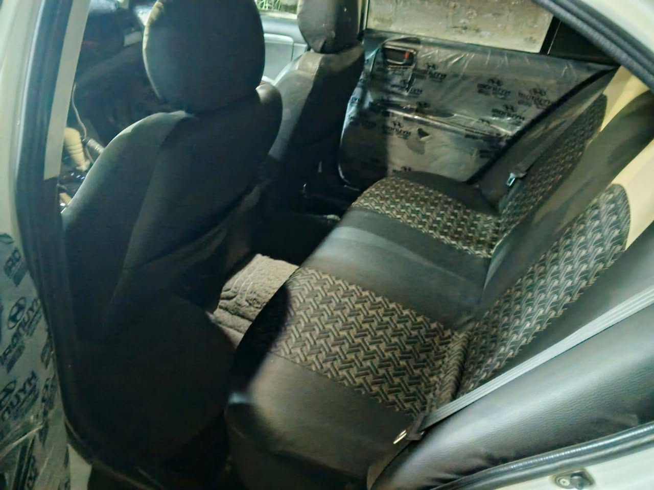 سلام عليكم سوناتا موديل 2009  محرك 2000   سياره رقم سليمانيه شمالي بسمي سعر 95  بيه مجال مكان الفلوجة رقم ***********
