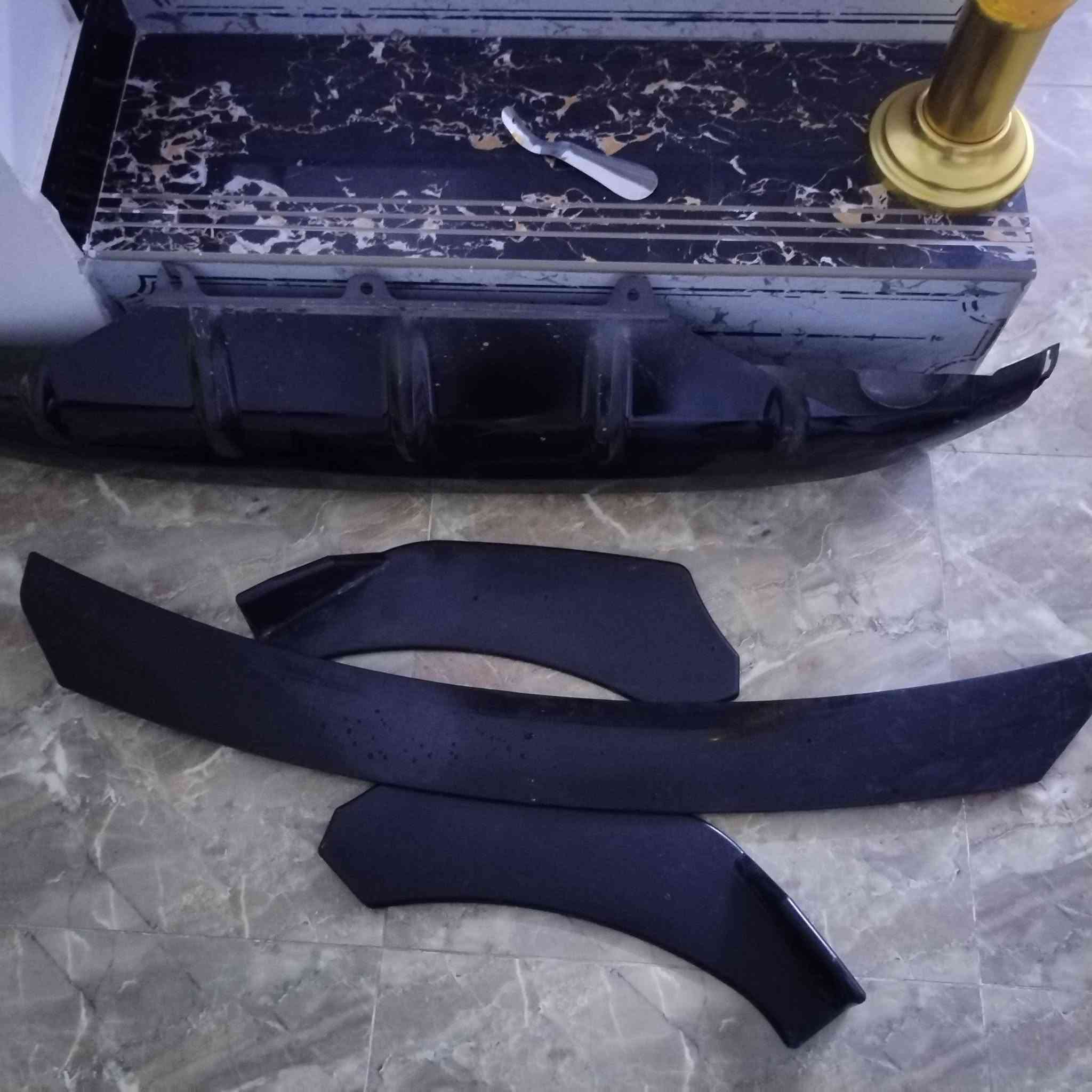 للبيع دفيوزر التما ٢٤ ٢٥ ولحيه اماميه السعر ٤٠ الف ديالى بعقوبه التحرير ***********
