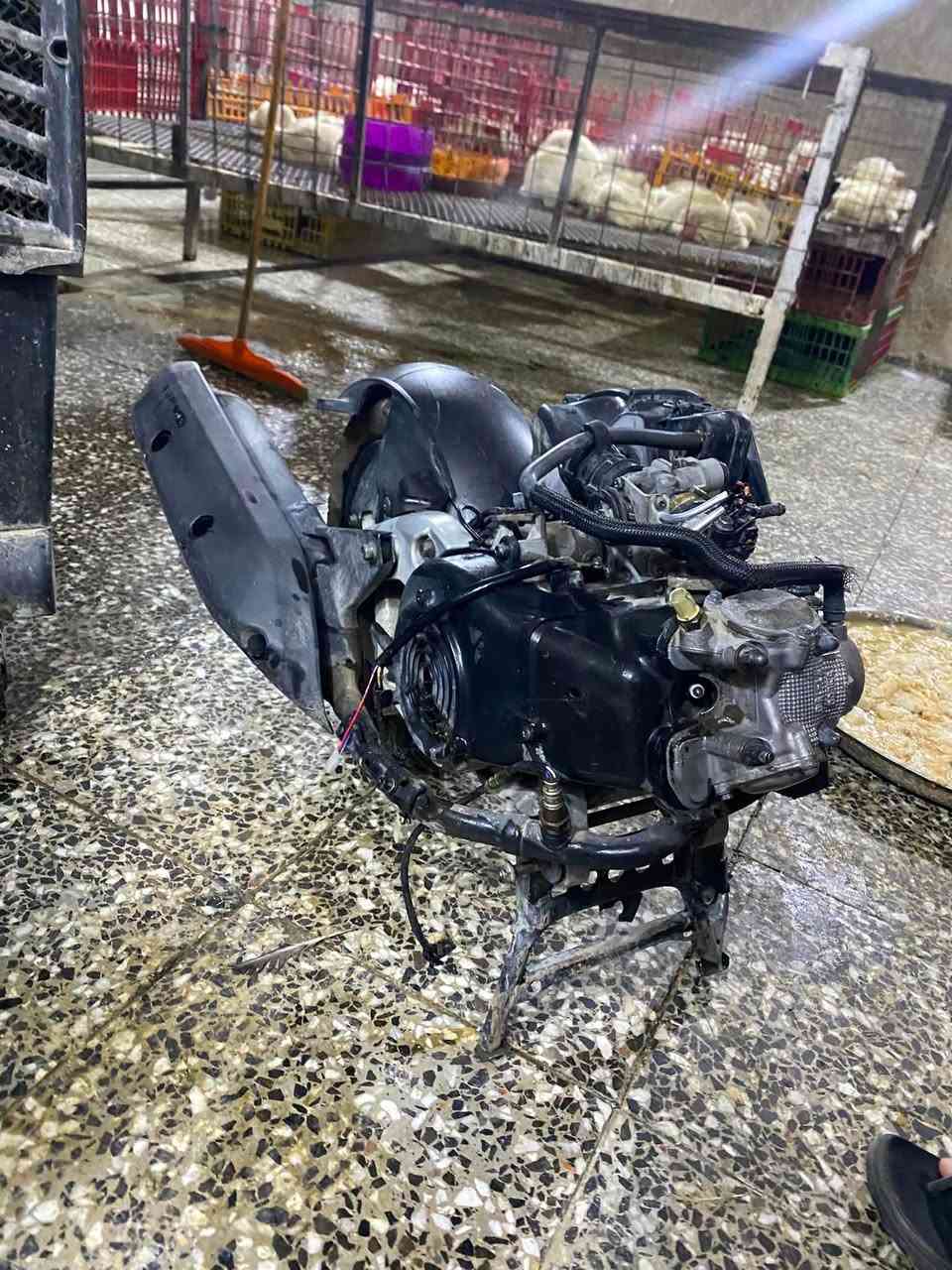 سلام عليكم شباب عندي مكينه سكنس. نوزل هيا وتفرعاته شرط نوزل وجيتر كلجات كلا وياه مكفوله بكن وكسن بس كلجات ادامه يراد اله فقط باااقي مكفول حط سعرك وطب الك خاص مكاني بغداد مدينه اصدر رقمي ***********,
