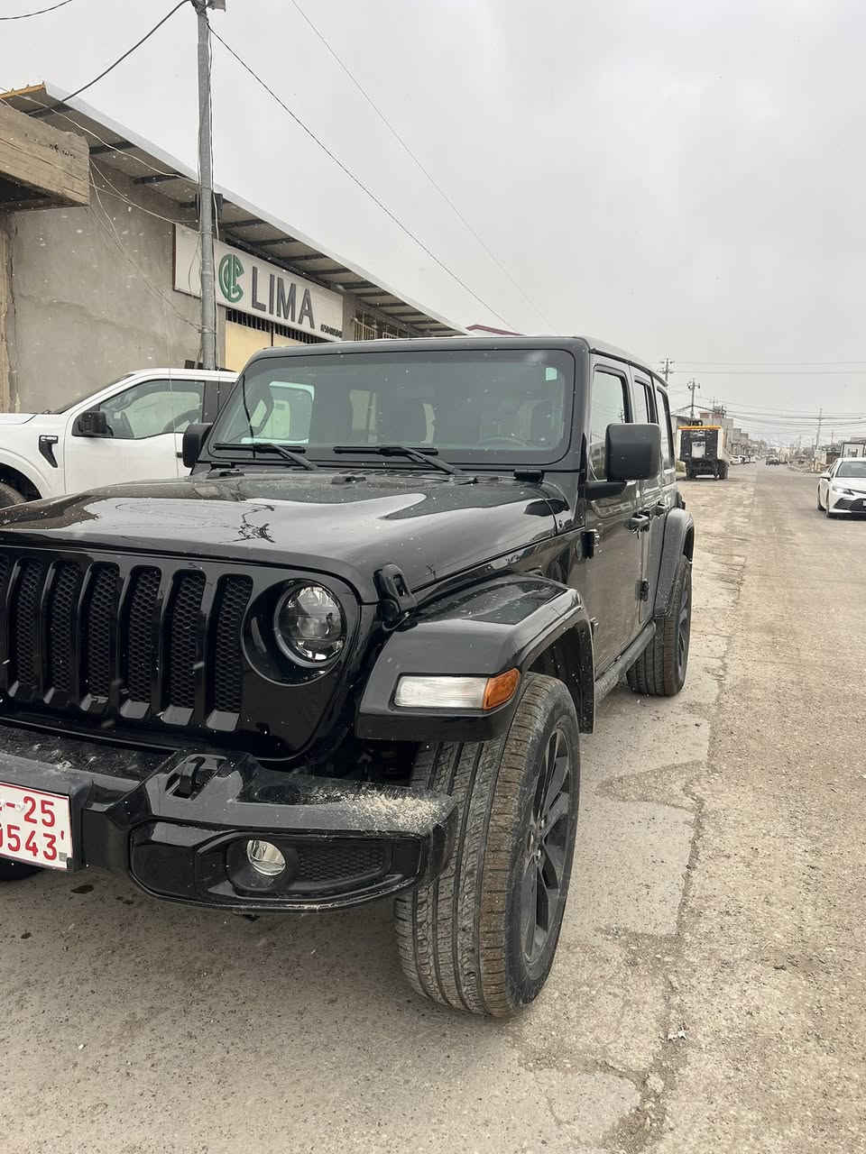 Jeep wrangler 2023 willys 3.6 v6
V6 3.6 
4x4
كشن هيتر 
سكان هيتر
17.000mil
٢ بارجه بوياغ بي ژوري
رقم كاتي دهوك
سعر ٢٧٥$ مجال
رقم ***********
