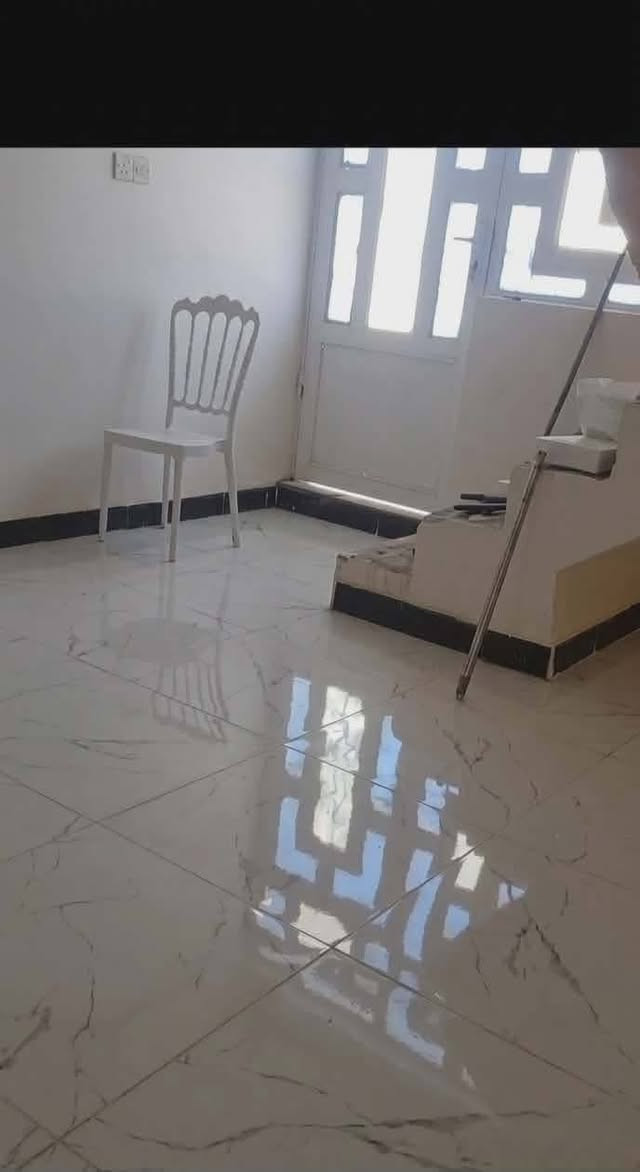 شقة درج للايجار 100 متر 
نجف حي النداء شارع الكفيل شارع 60 العرضي الأول.
تحتوي على غرفة وصالة ومطبخ واستقبال وصحيات..
سعر الايجار 200 الف


**إذا كنت صاحب هذا الإعلان وتريد حذفه لأي سبب، رجاءا أرسل رسالة إلى الدعم الفني**