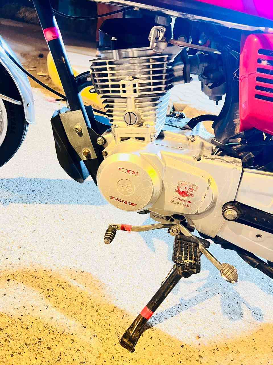 دراجة اربعه كير تايكر موديل عشرين كلشي شغال أوراق كامله مكان حفريه سعر 500 وبيها مجال الخاص مفتوح وهاذة رقمي ***********
