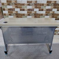 ميز مكتبي • كرسي دوار • الكاظمية