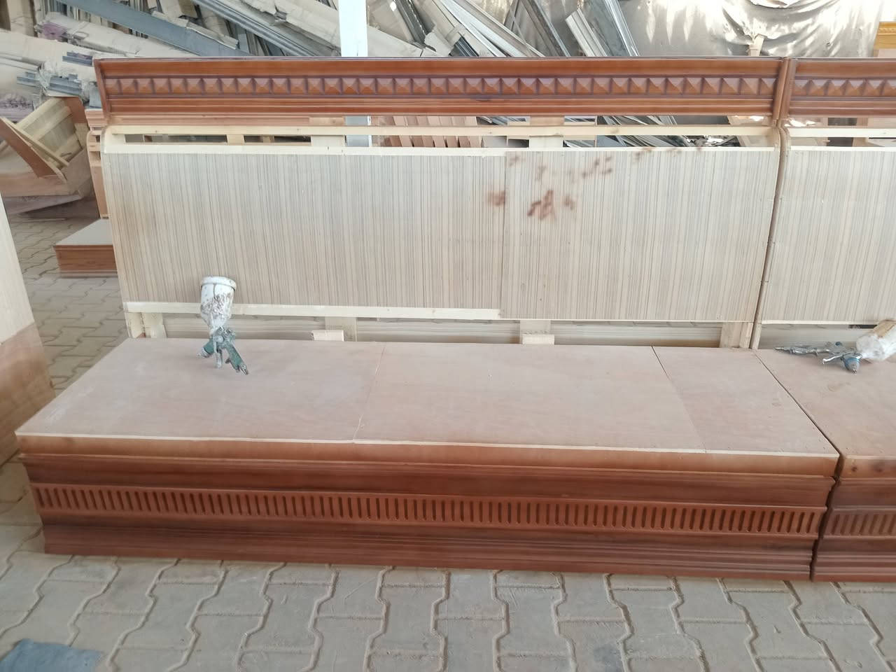 نجار جميع الموديلات متفرغ 
***********
