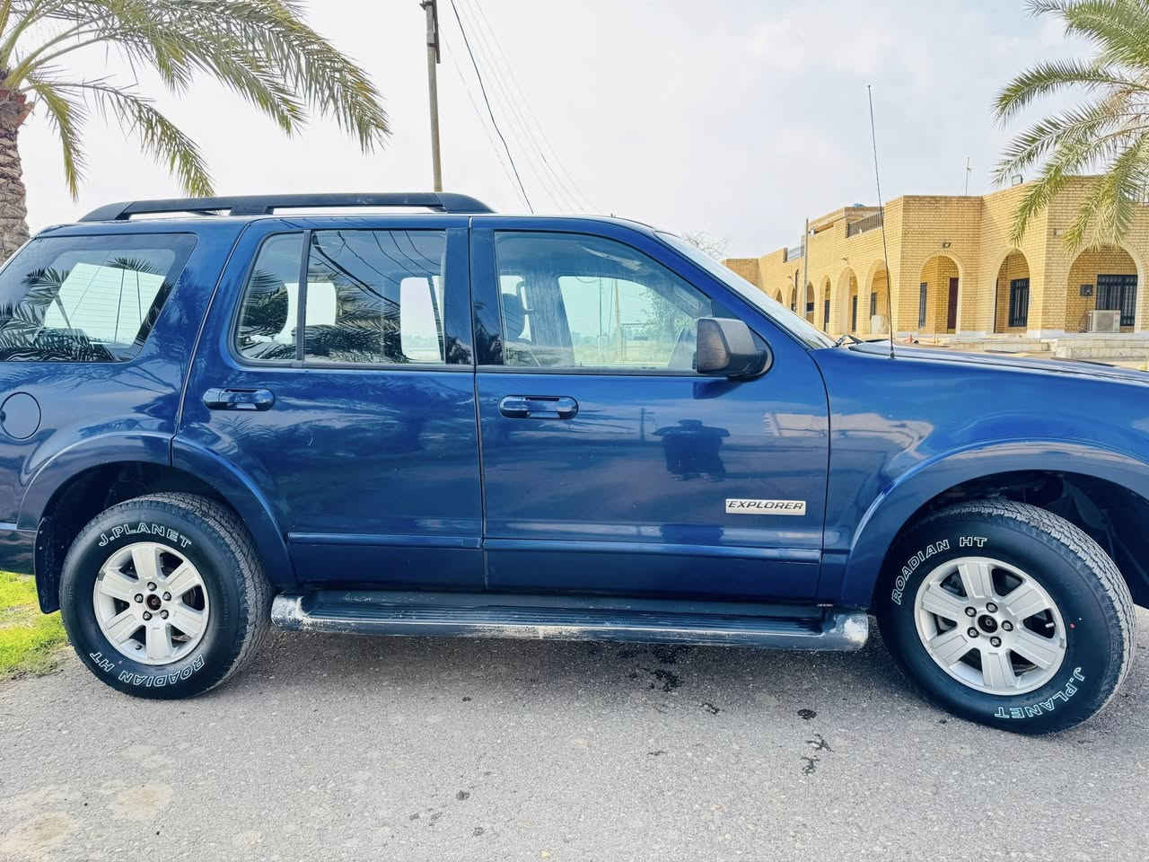 السلام عليكم 
للبيع فورد اكسبلور 2008
7راكب 
كير محرك بشرط
صدر تخم تاير جديد
فور ويل عليها ادامه كامله
رقم اربيل دولي هزه سنويه كله جديد
وبأسمنه تحويل مباشر
السعر 85 وبيها مجال
***********
***********
مكان الضلوعيه
