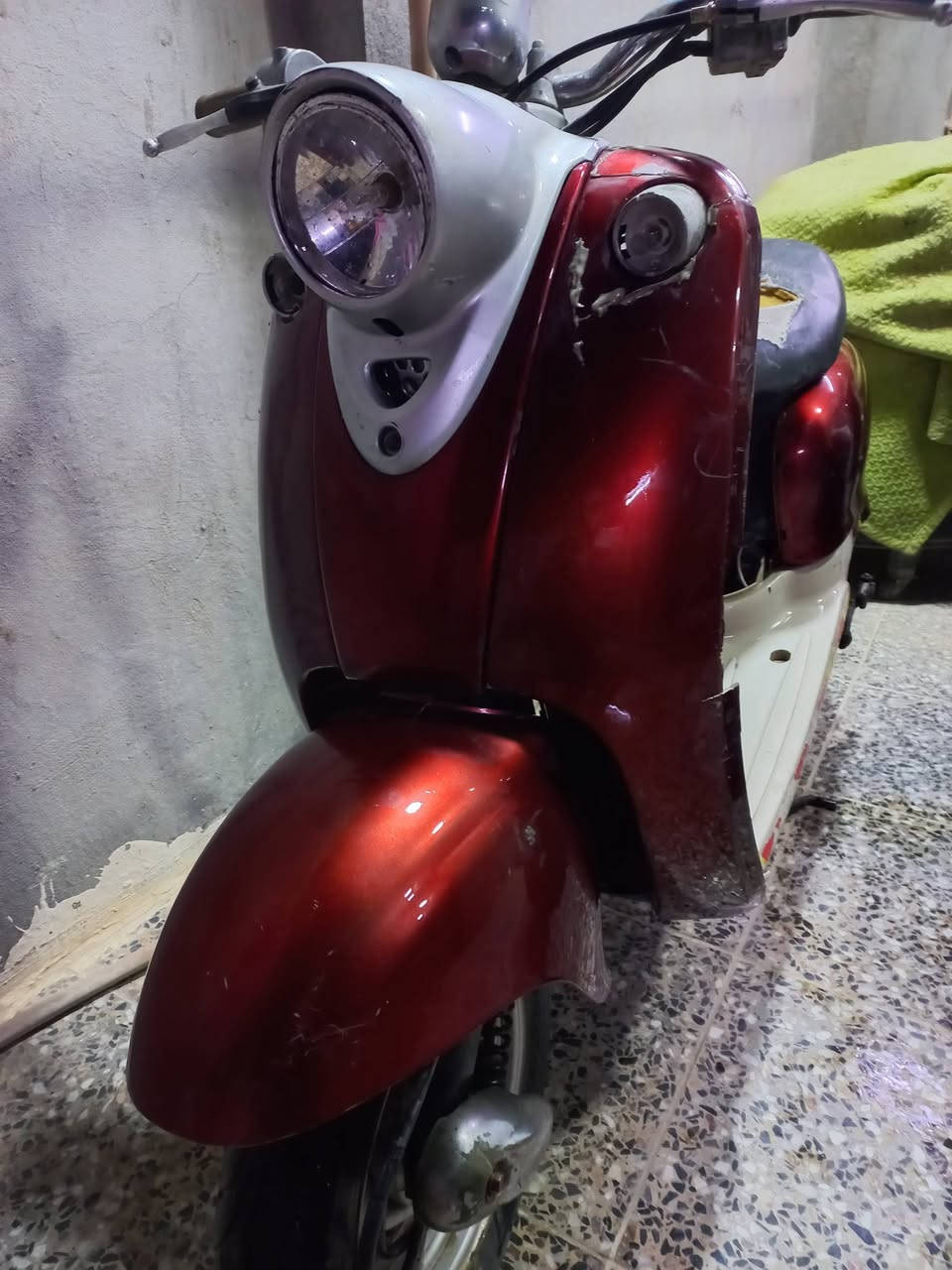 سلام عليكم دراجه كلاسك 60 شغاله عوزه ترتيب السعر 130 وبيه مجال رقم الهاتف ***********
