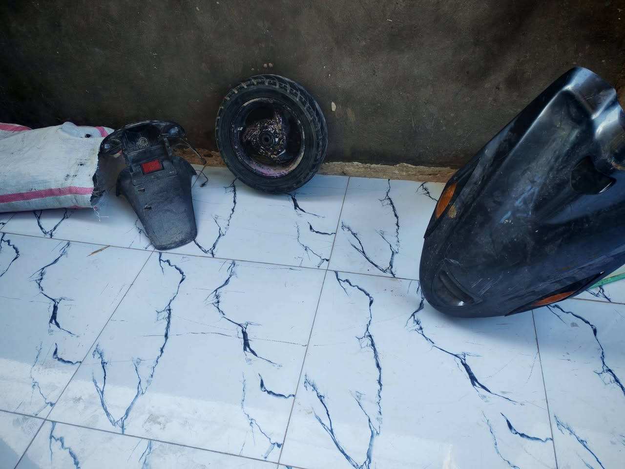 يوالد مستعجل كلش الكفر كامل  نضيف الويل عل الفحص السعر شلع 40 رقمي ***********
